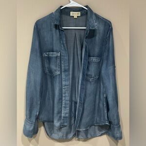 ☃️☃️ Cloth & Stone Women’s Buttoned Sleeves Pockets Longer Back Shirt, M